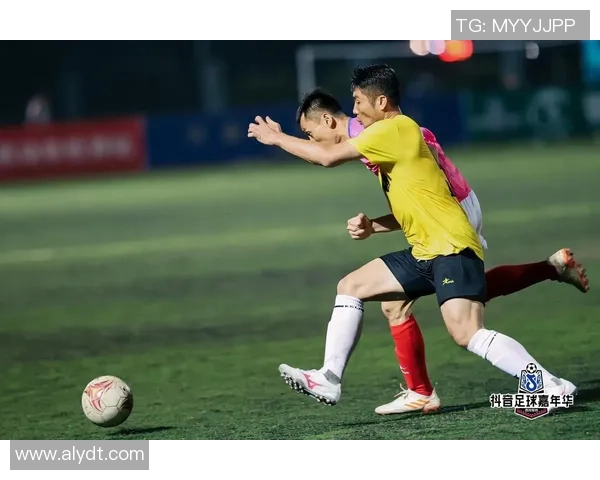 小足球明星的闪耀时刻与成长故事分享 小足球明星的闪耀时刻与成长故事分享